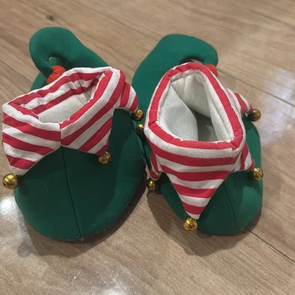 Jingle elf slippers - Picture 4 of 5